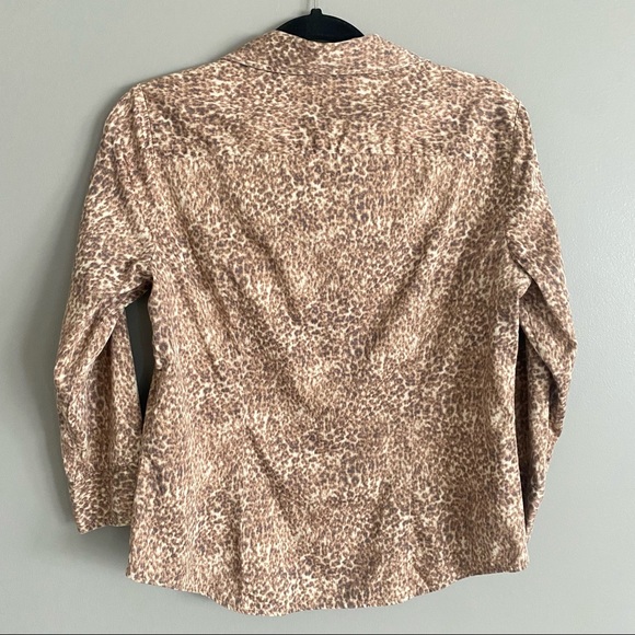 Talbots Leopard Aminal Print Cotton Button Down Blouse Womens Size 8 - Picture 4 of 7